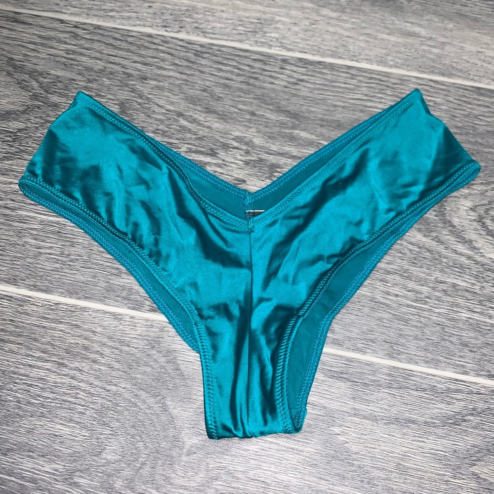 VS Cheeky Panty